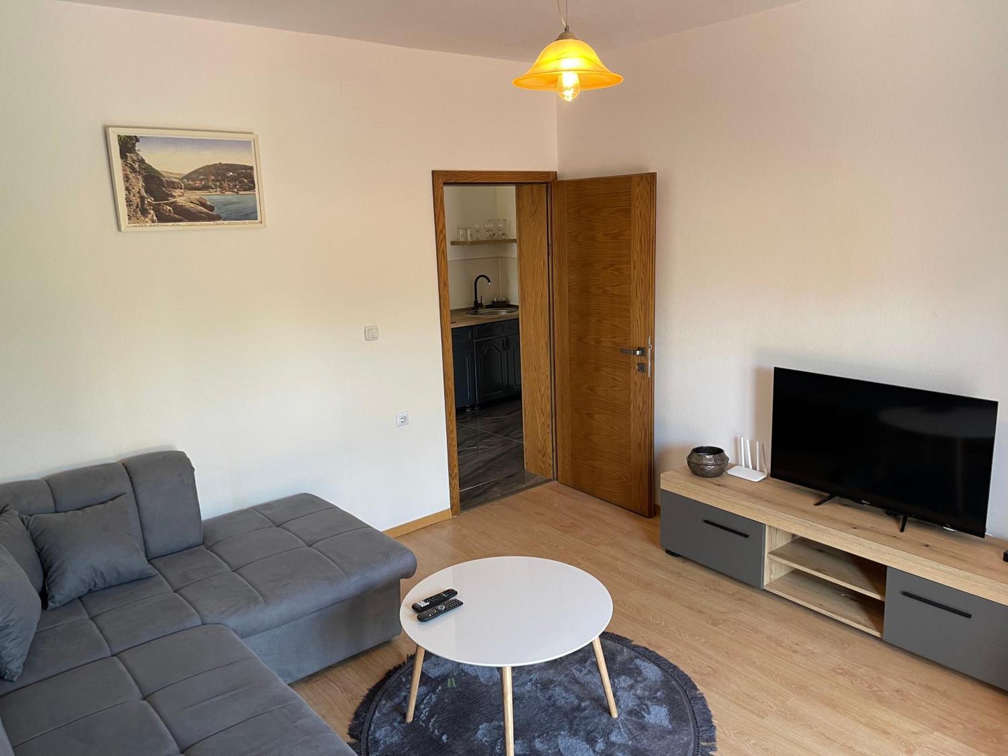Apartaments Queen Ulcinj Esterno foto